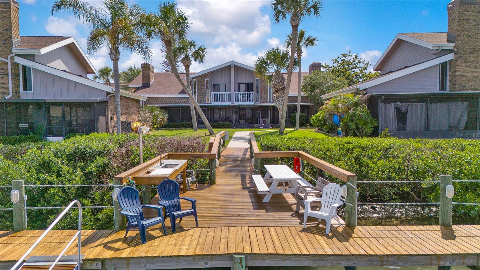 121 Lagoon Court, FL