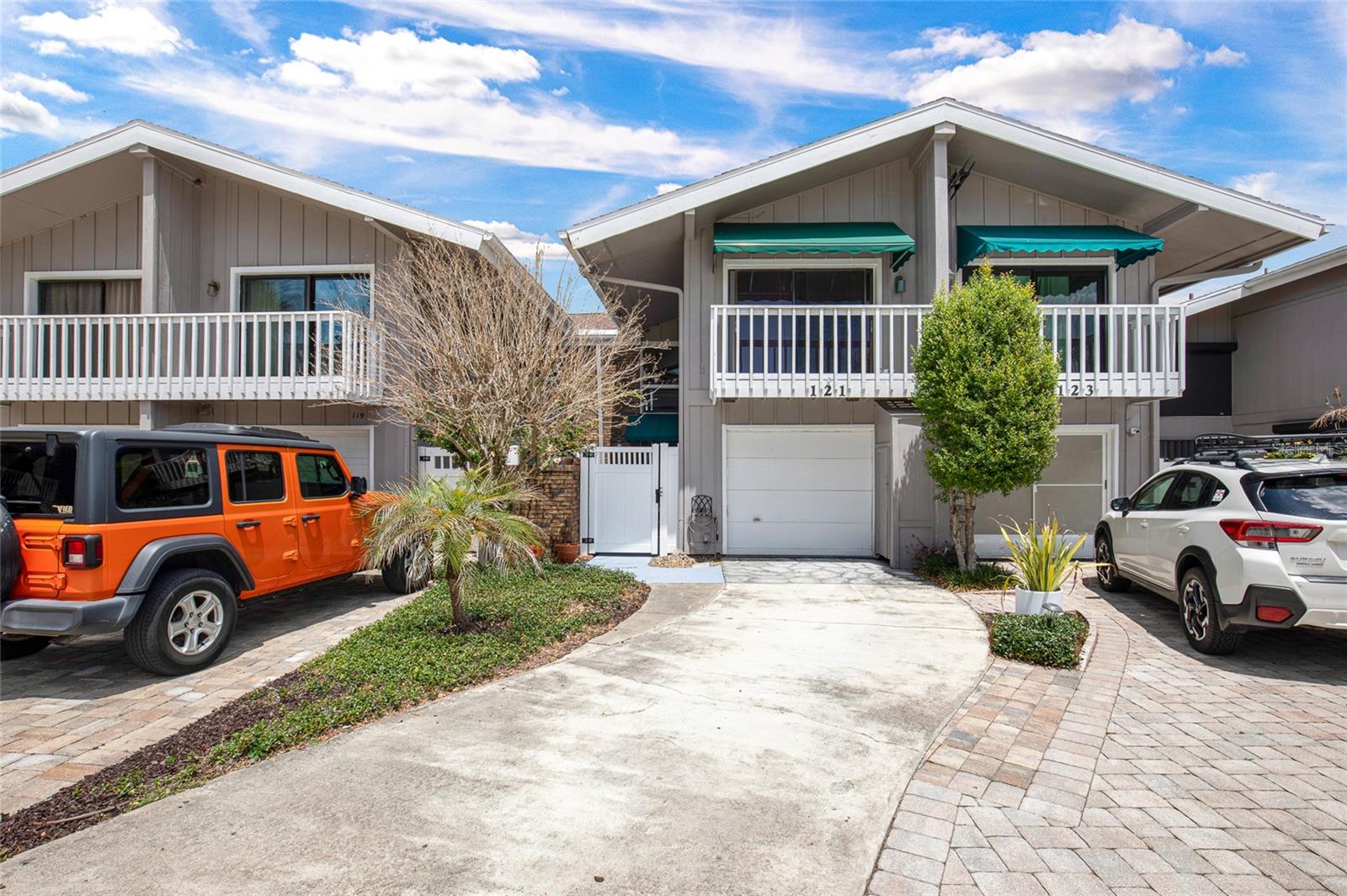 121 Lagoon Court, FL