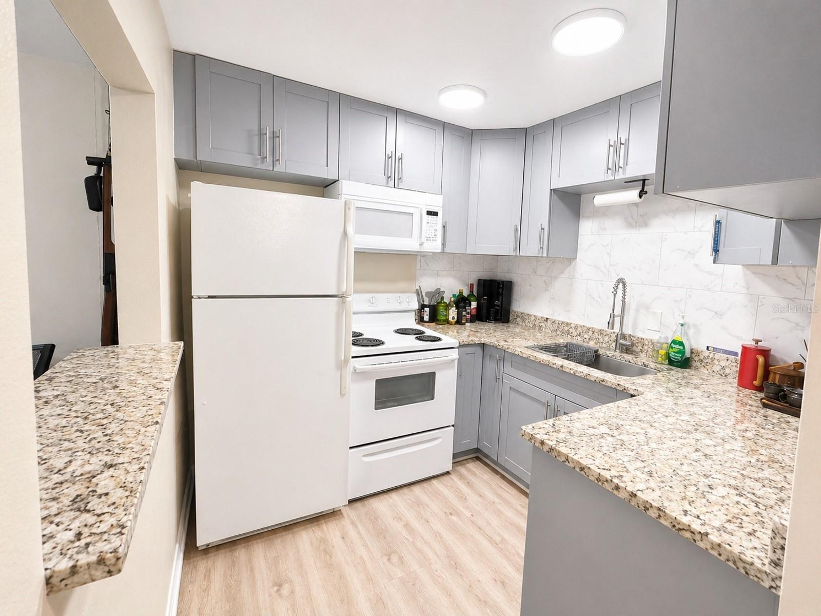 1320 Moreland Drive, FL