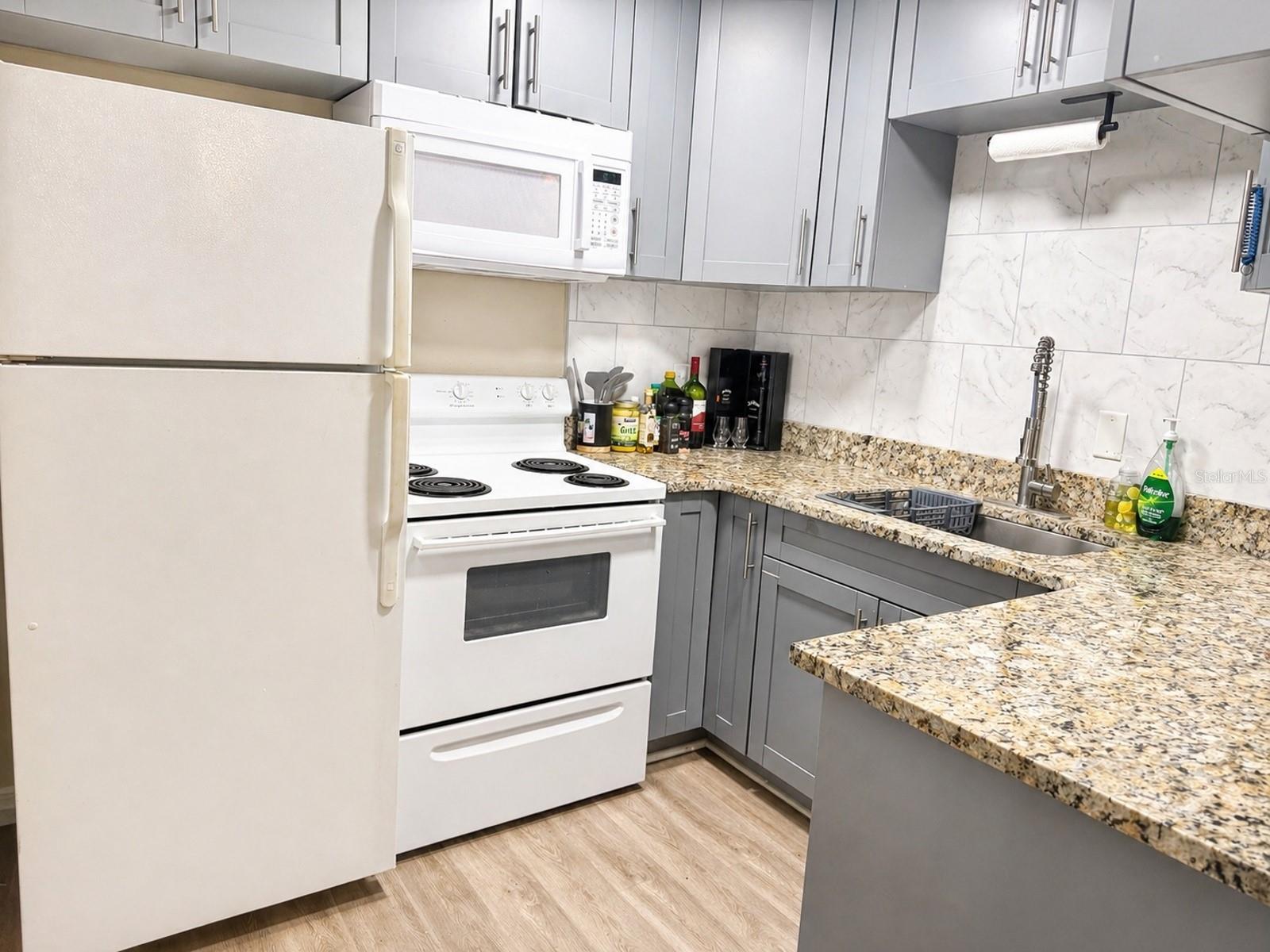 1320 Moreland Drive, FL