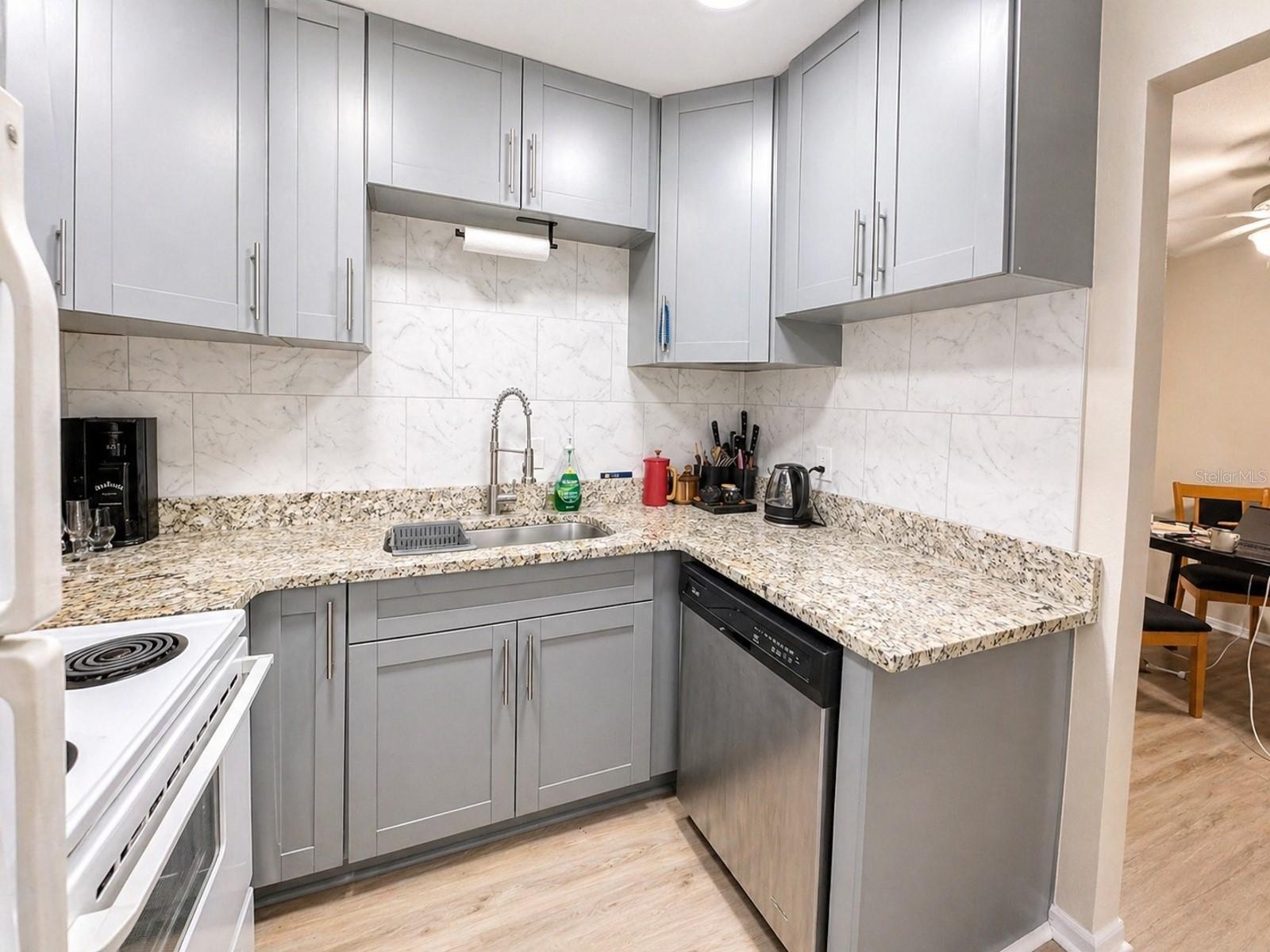 1320 Moreland Drive, FL