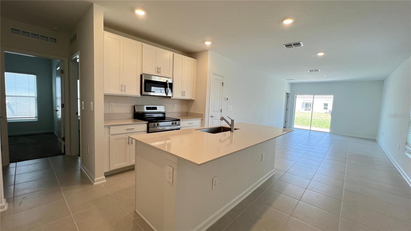 2892 Transformation Way, FL