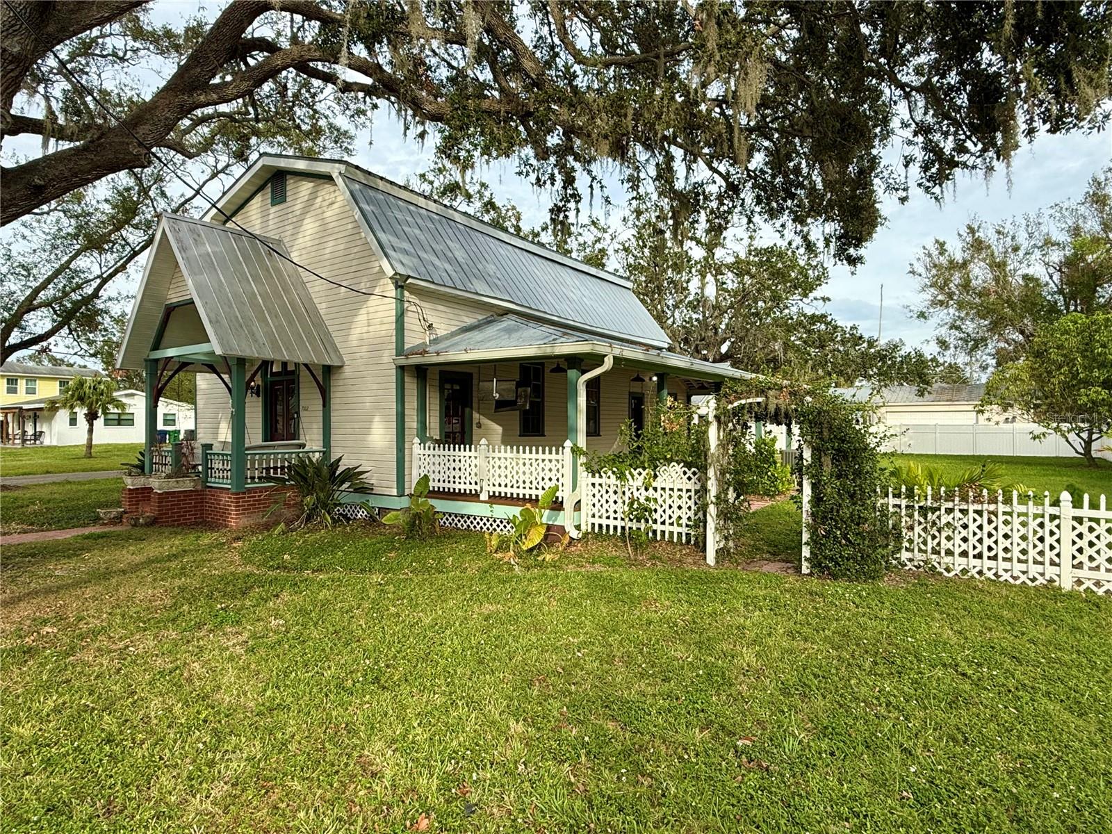 7002 Shamrock Road, FL