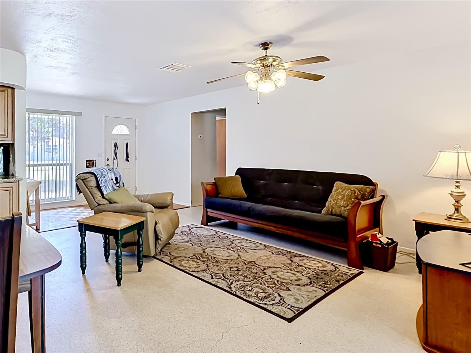211 Monroe Circle, FL