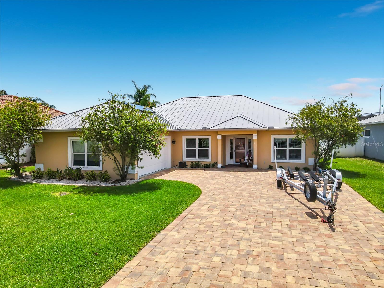 21 Richmond Dr, FL