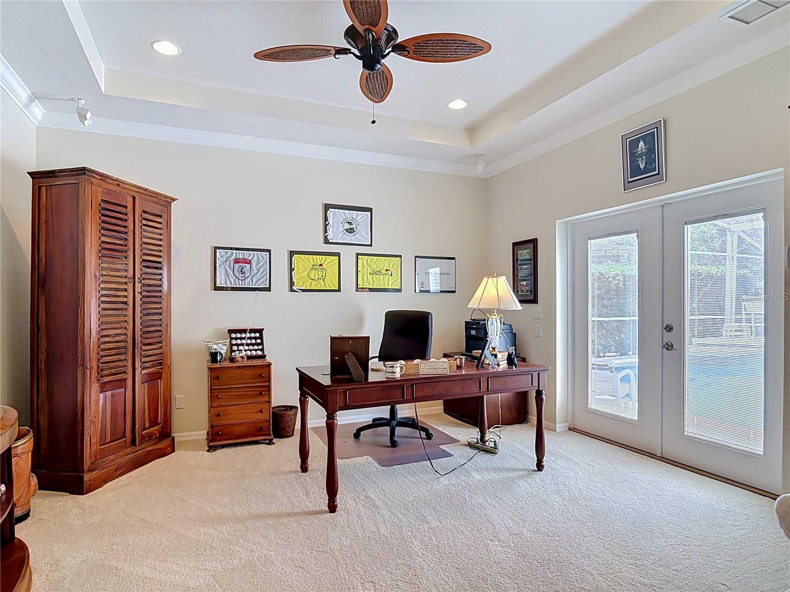 21 Richmond Dr, FL