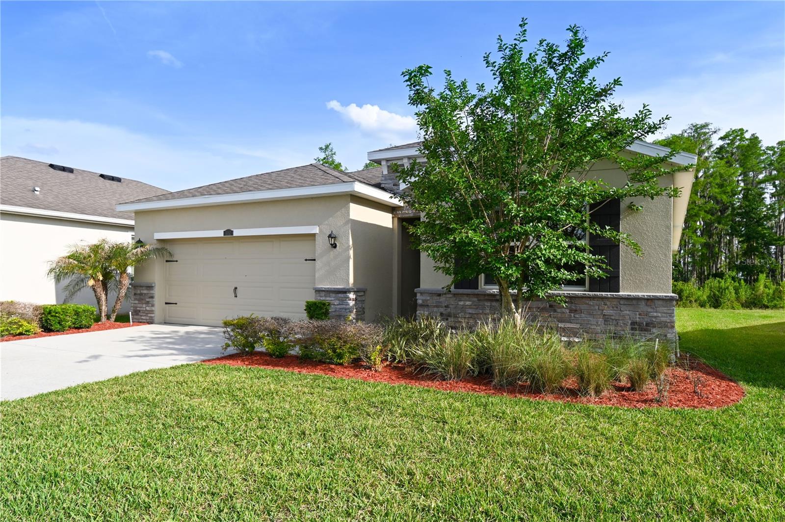 1052 Manzanar Place, FL