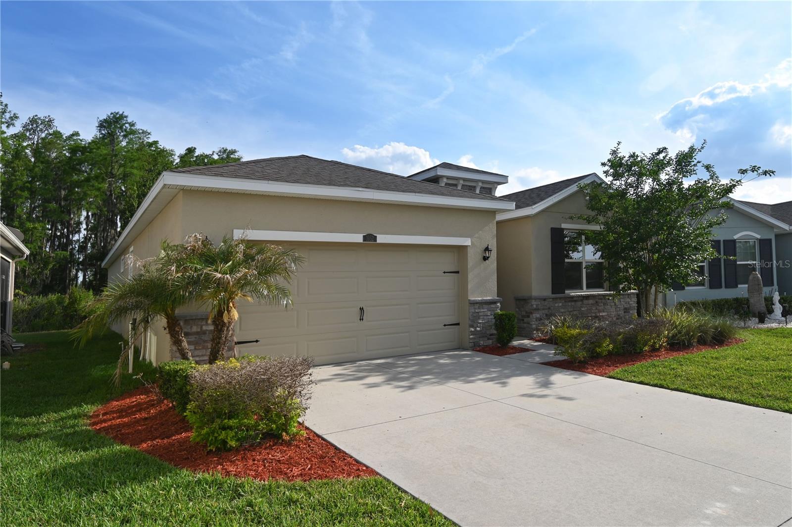 1052 Manzanar Place, FL