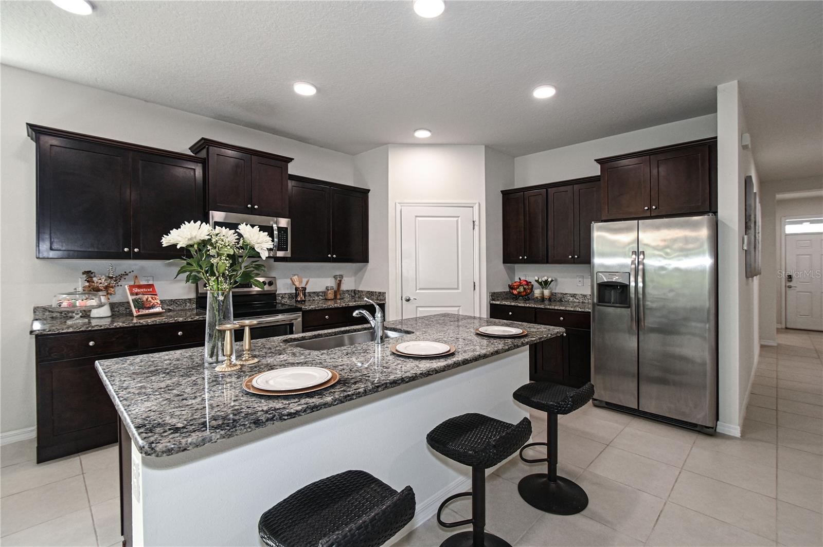 1052 Manzanar Place, FL