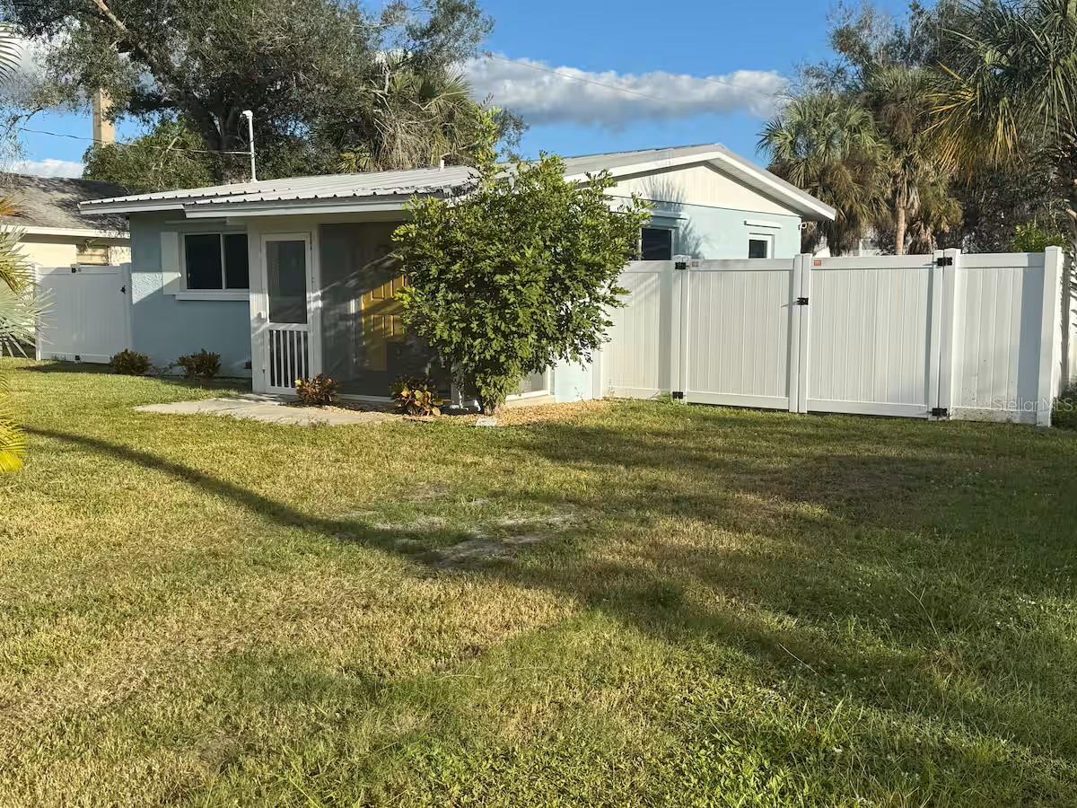 525 Showalter Avenue, FL