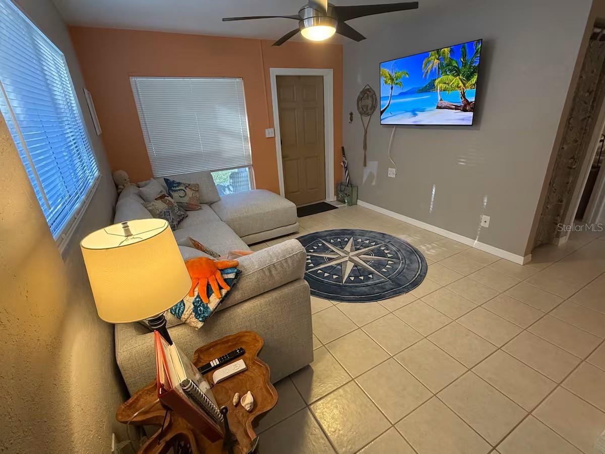 525 Showalter Avenue, FL