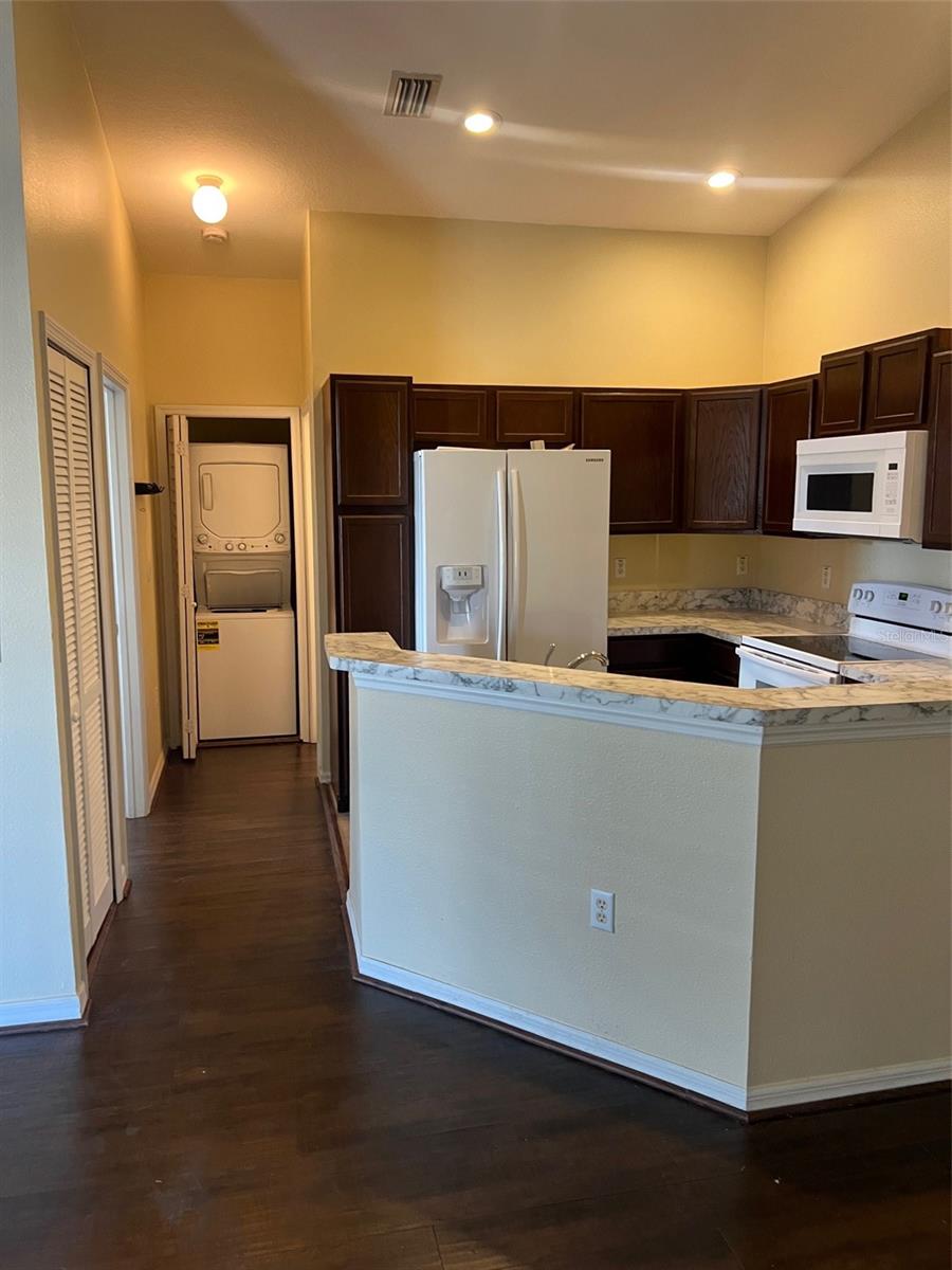 9122 Moonlit Meadows Loop, FL