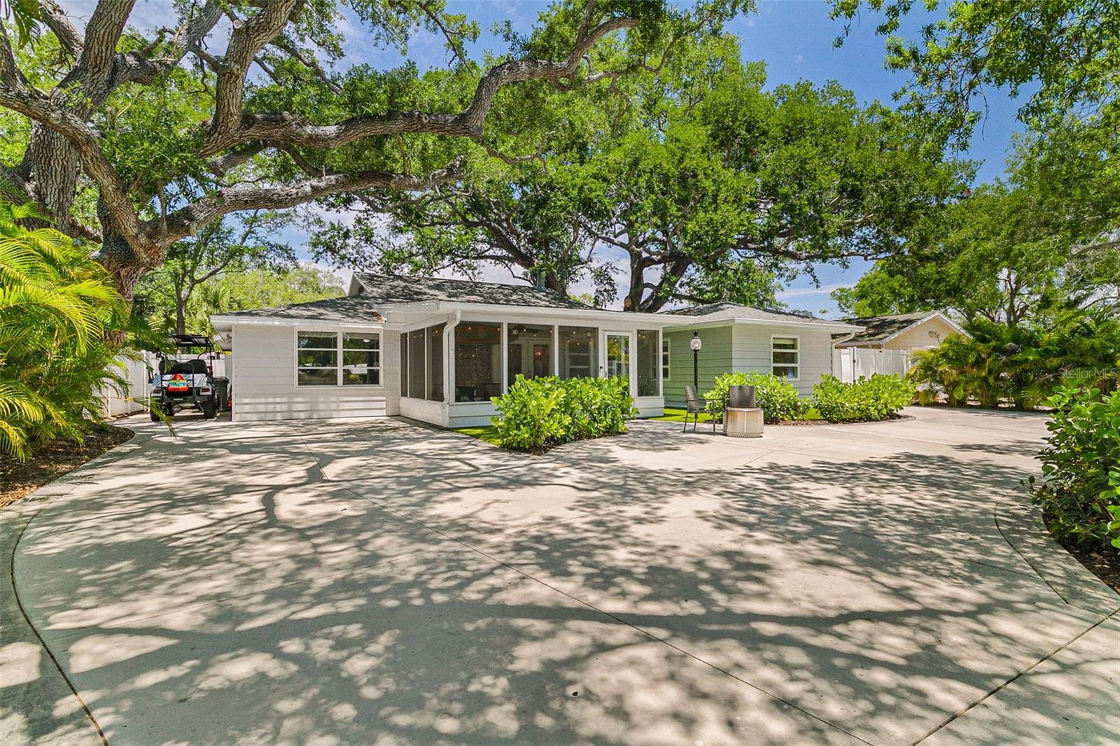 2215 Hibiscus Street, FL