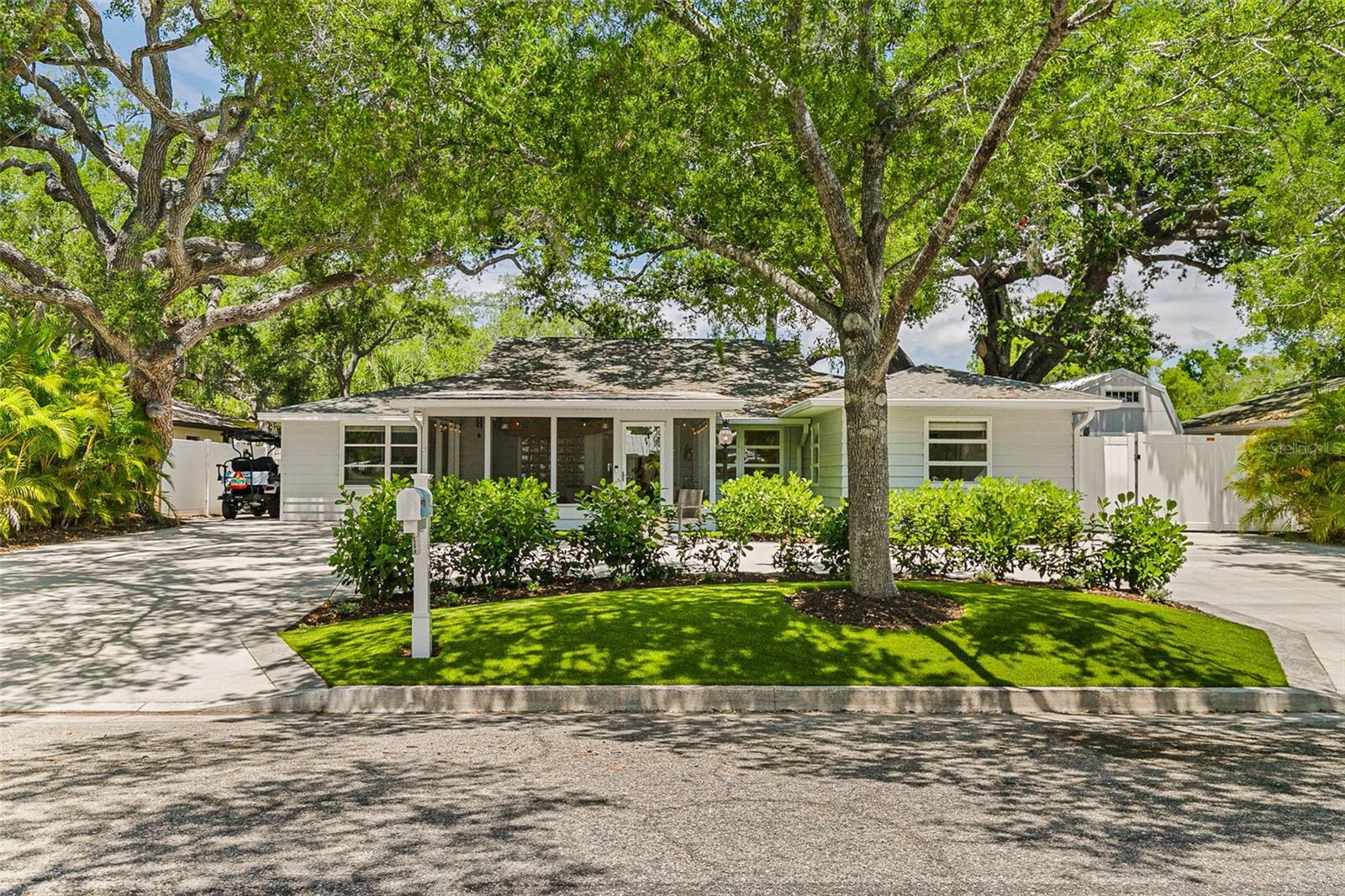 2215 Hibiscus Street, FL