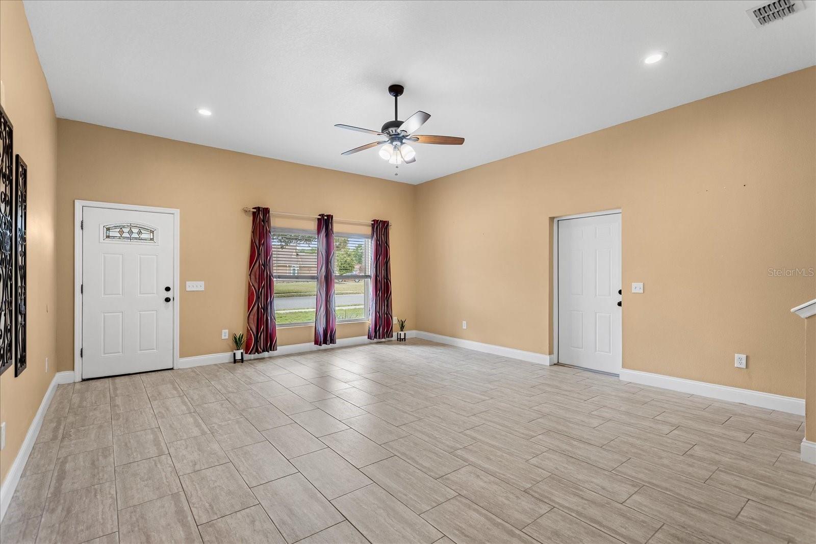 1111 Twin Rivers Boulevard, FL
