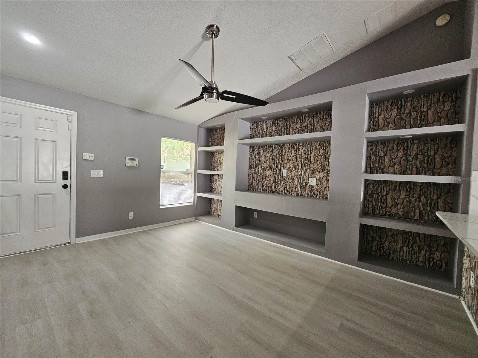 622 Brooke Court, FL
