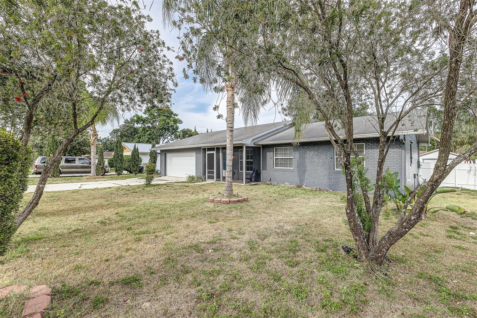 408 Lake Ned, FL