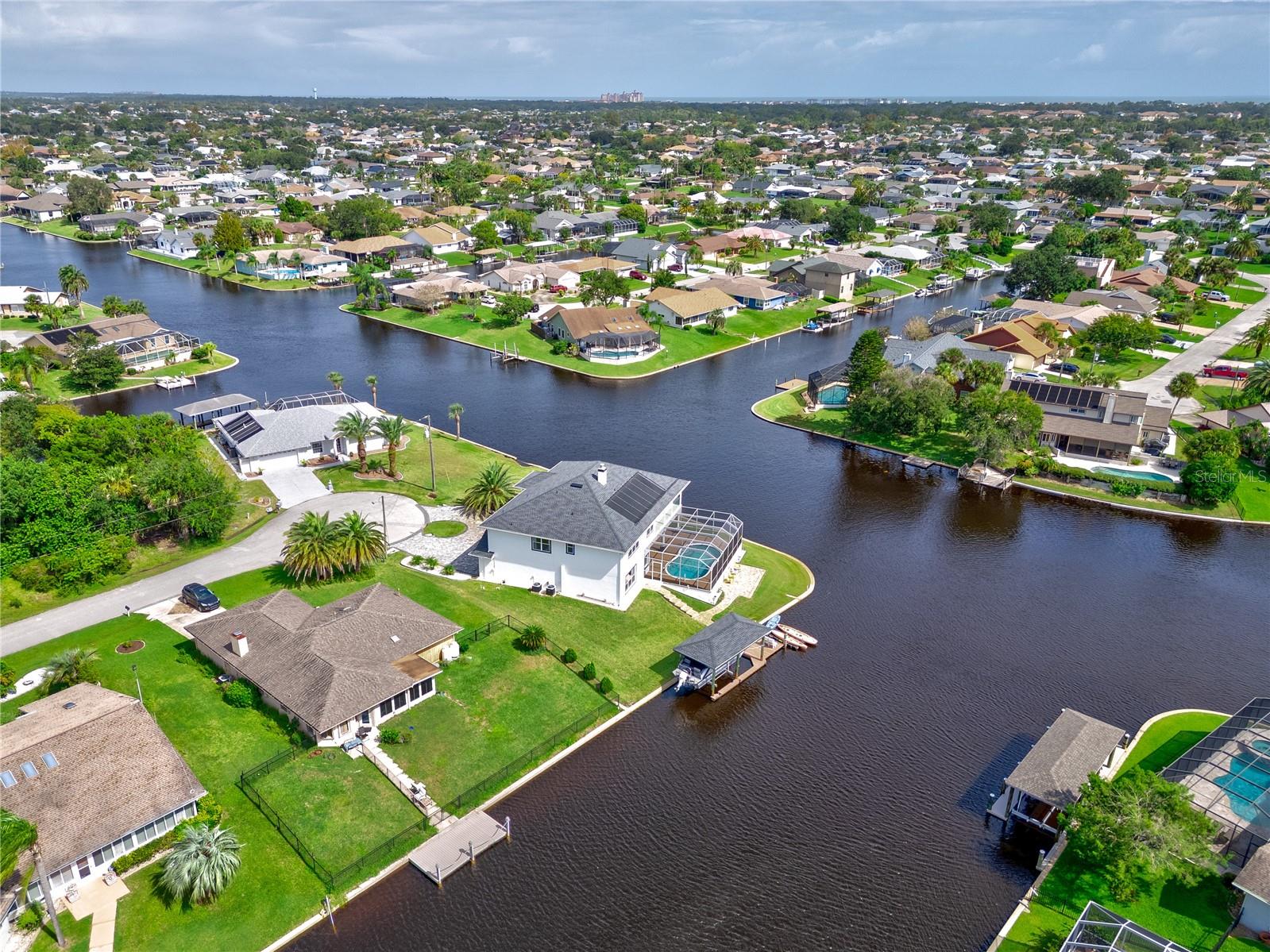 16 Florence Court, FL