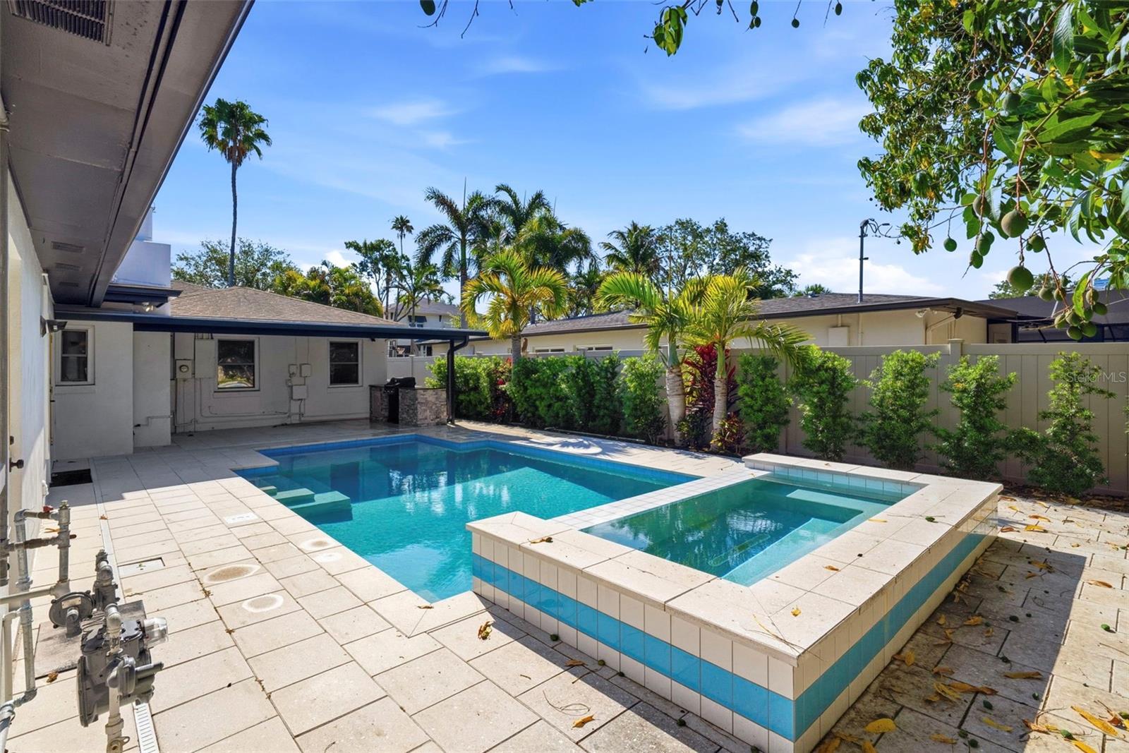 402 Erie Avenue, FL