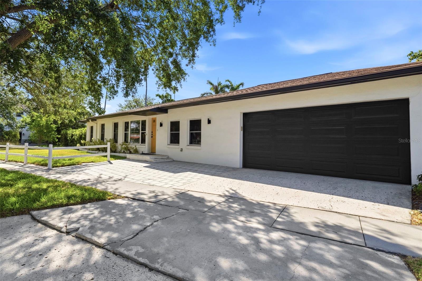 402 Erie Avenue, FL