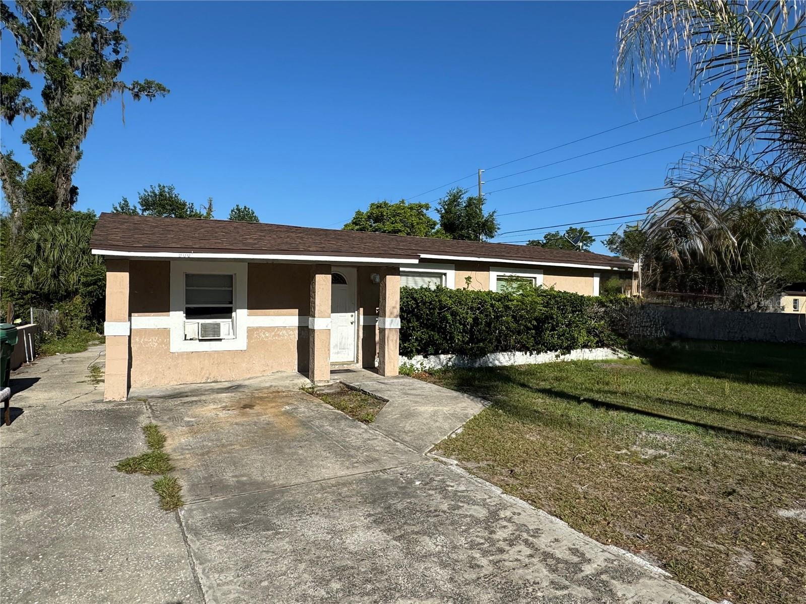 900 Sherwood Drive, FL