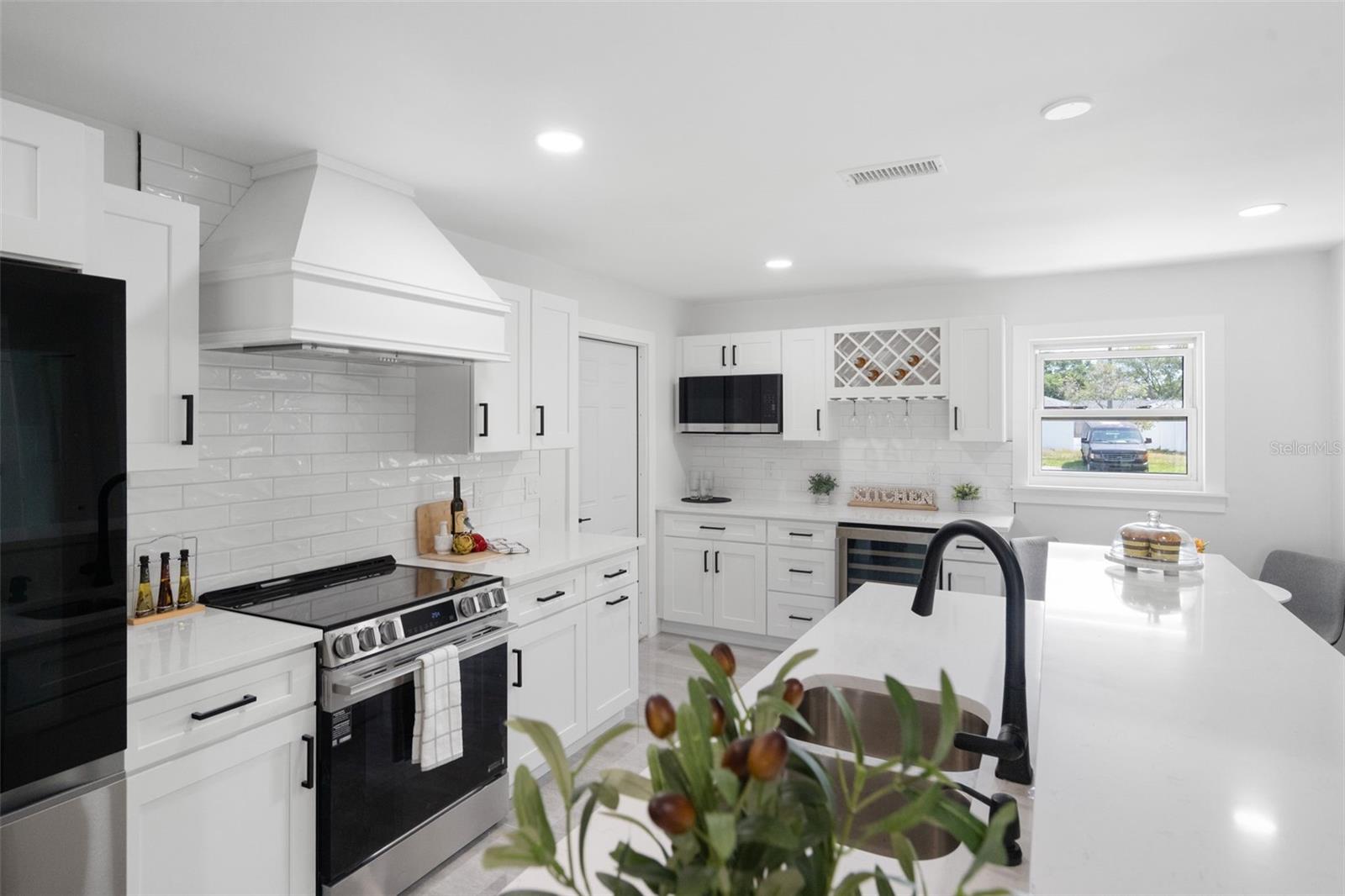 1715 Delaware Avenue, FL