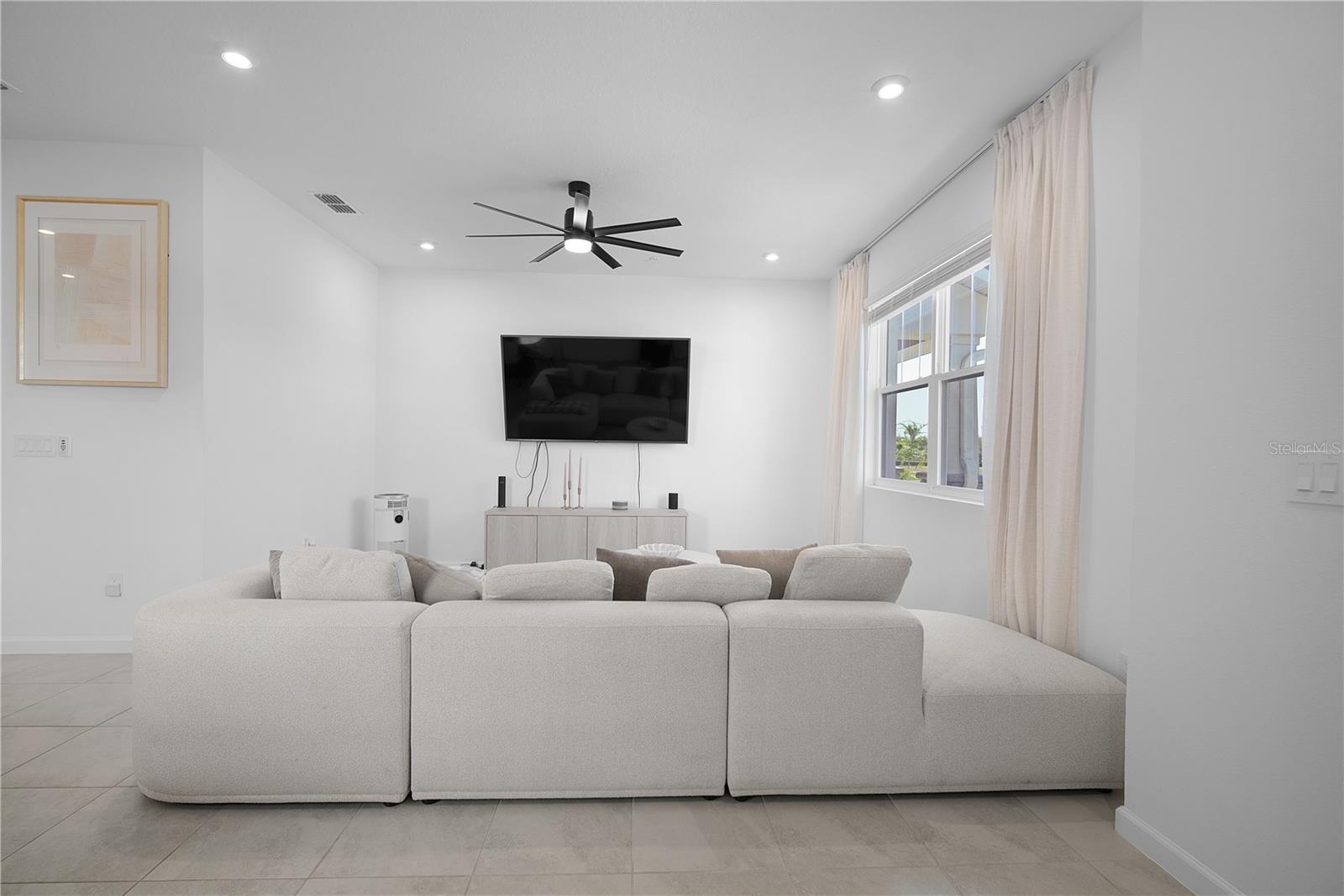 3041 Douglas Fir Drive, FL