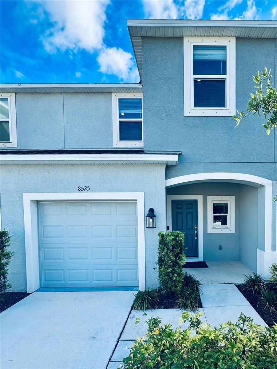 8525 Lunar Skye Street, FL