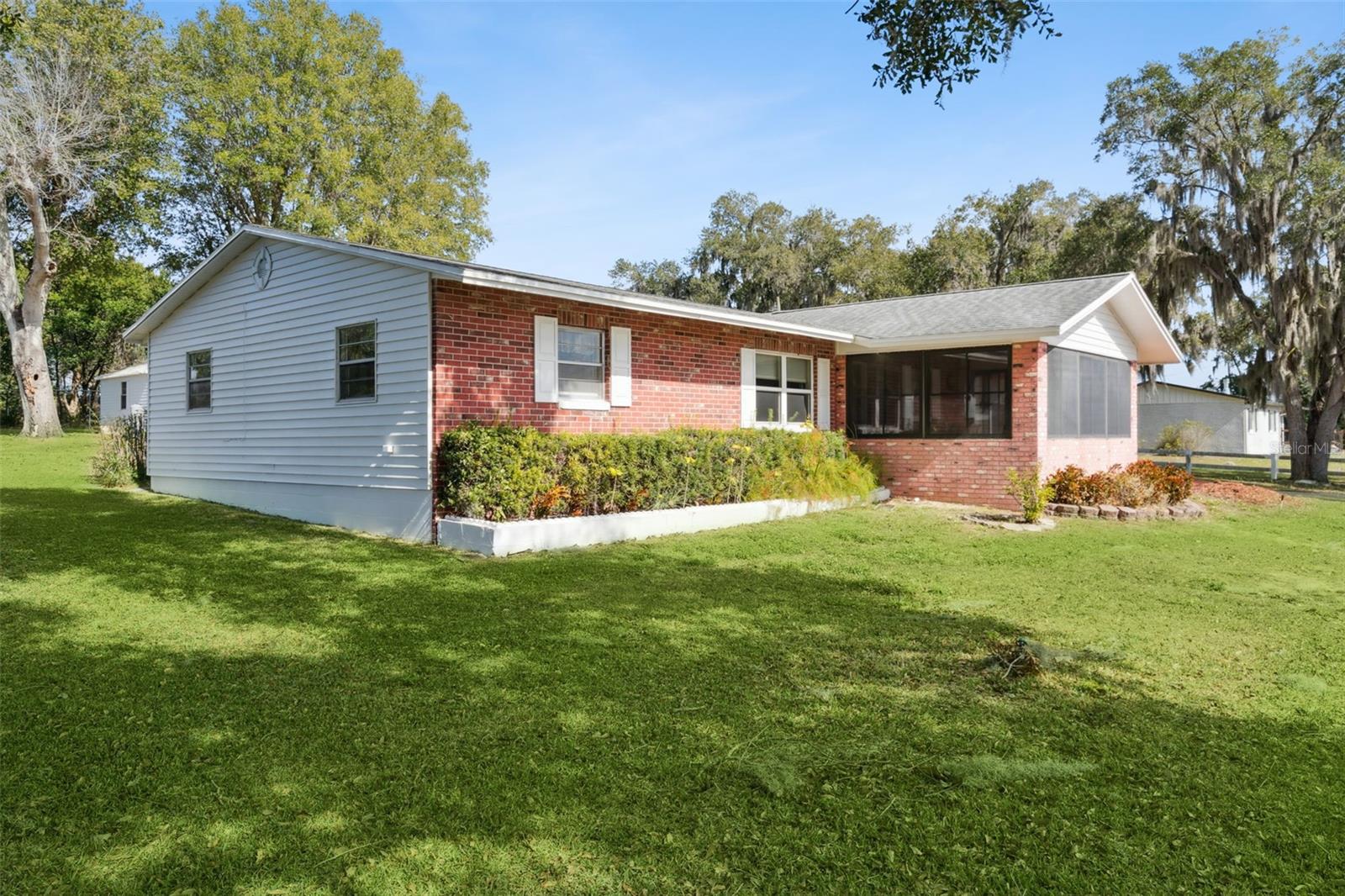 17530 County Road 455, FL