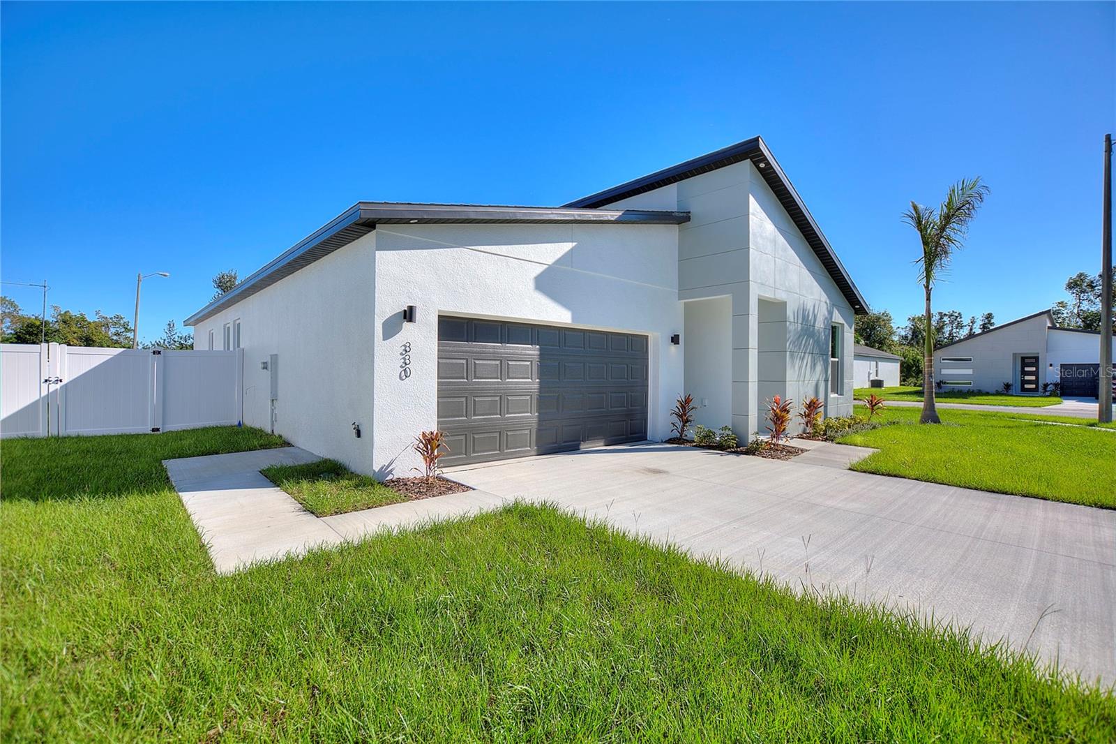 330 Royal Palm Way, FL