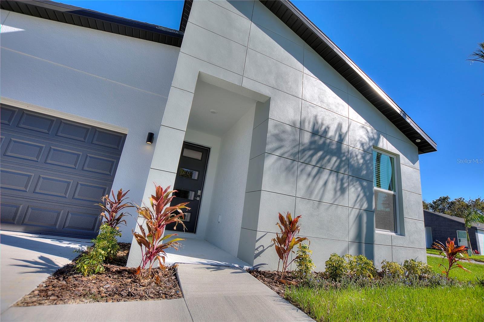 330 Royal Palm Way, FL