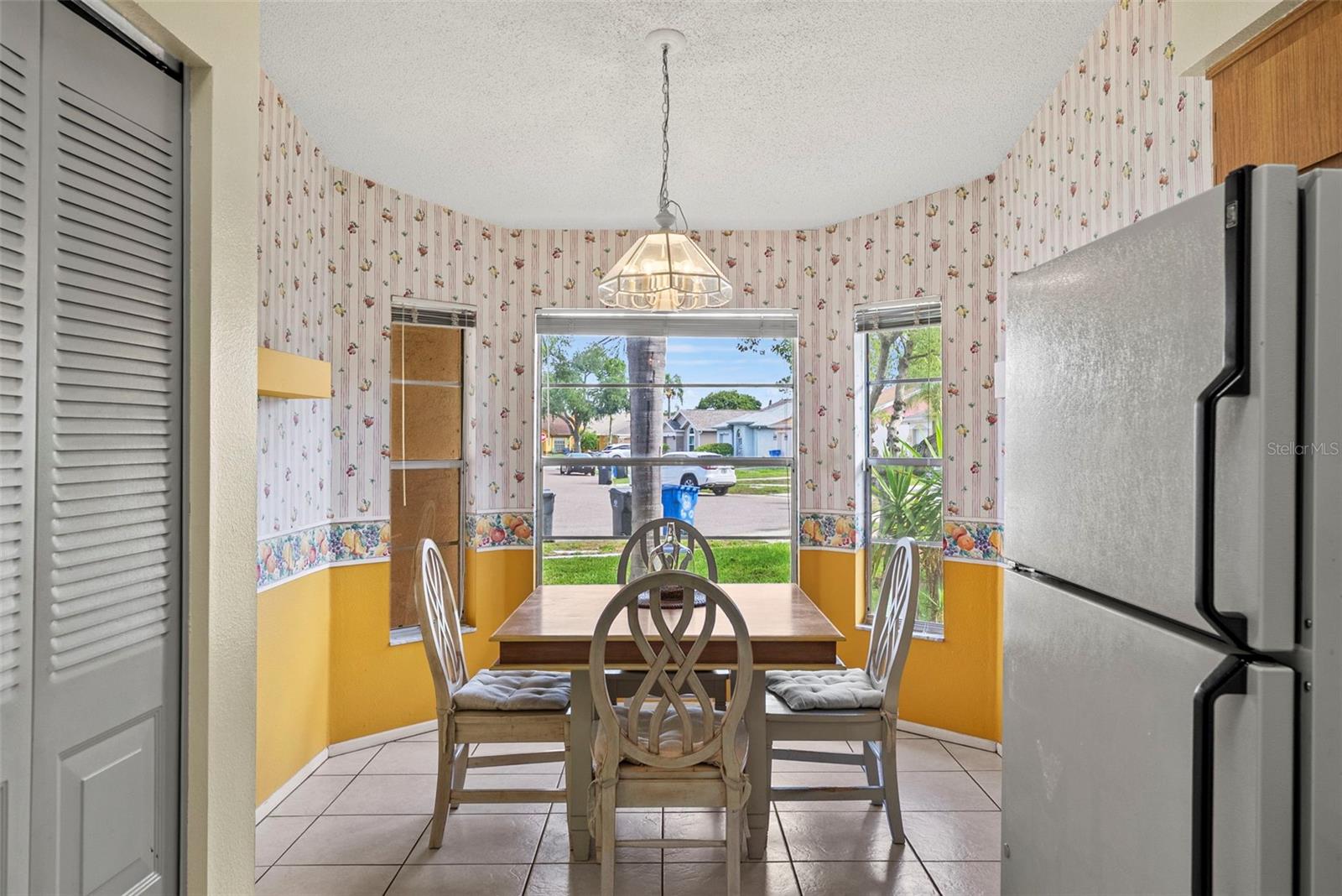 8601 Twin Farms Pl, FL