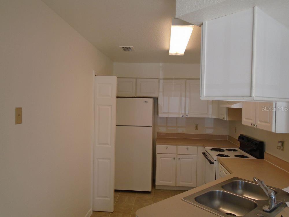 2550 Alafaya Trail, FL