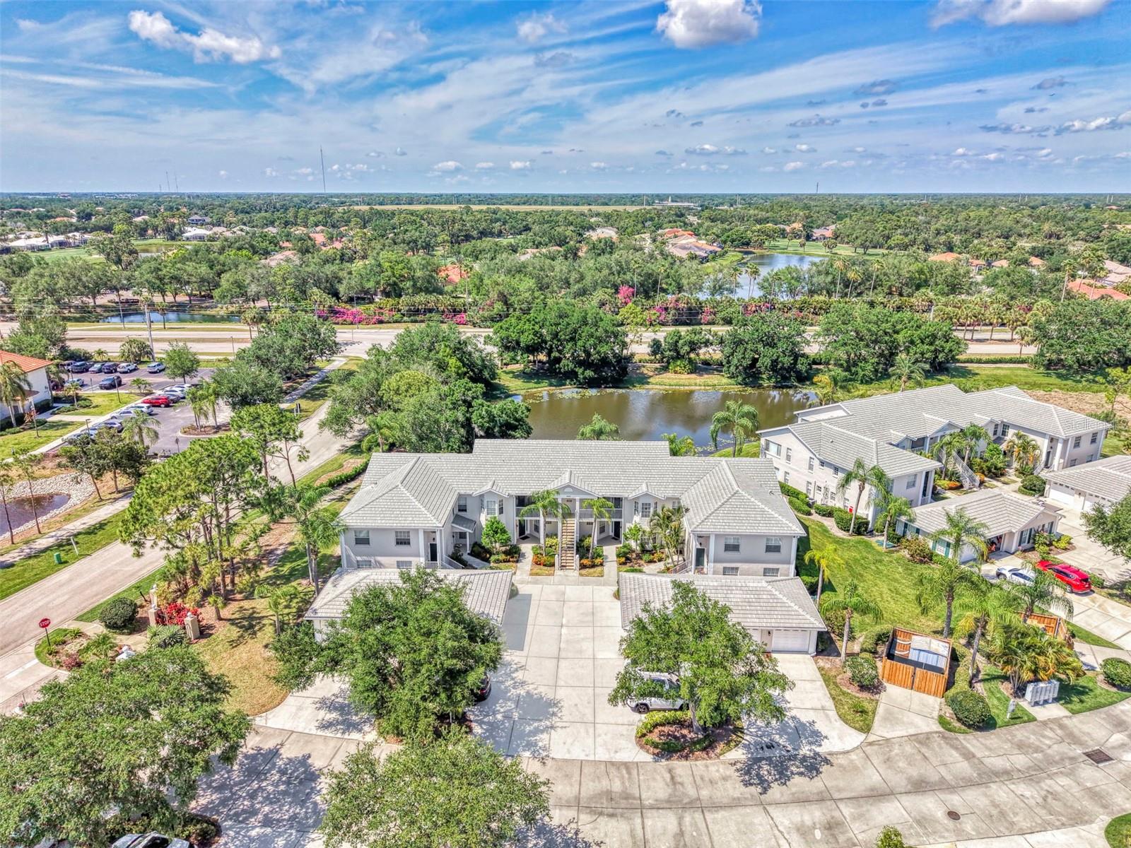 900 Addington Court, FL