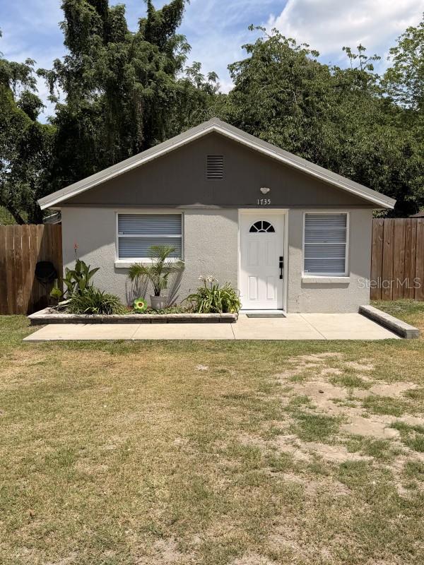 1735 1st Street, FL