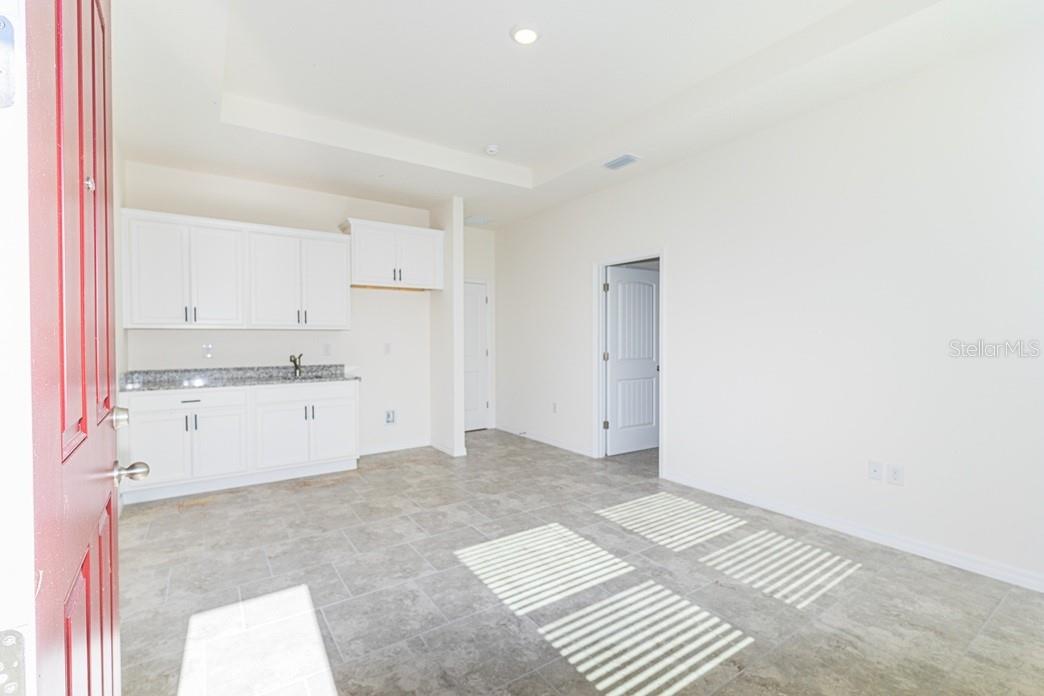 7212 Nottingham Reel Court, FL