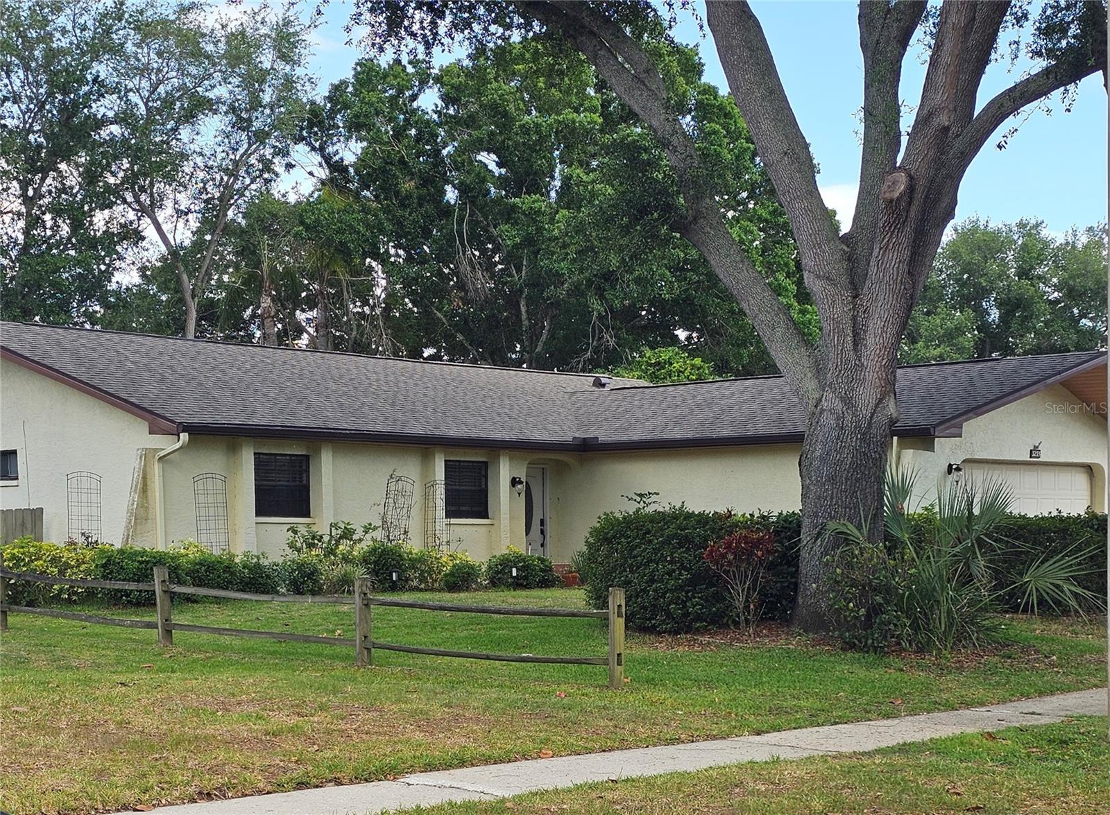 3235 Buckhorn Drive, FL