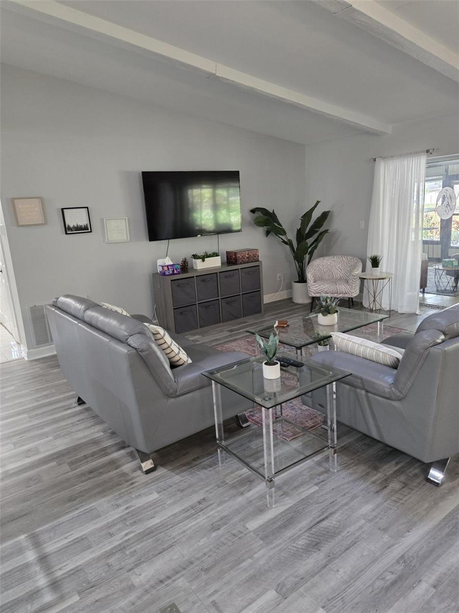3235 Buckhorn Drive, FL