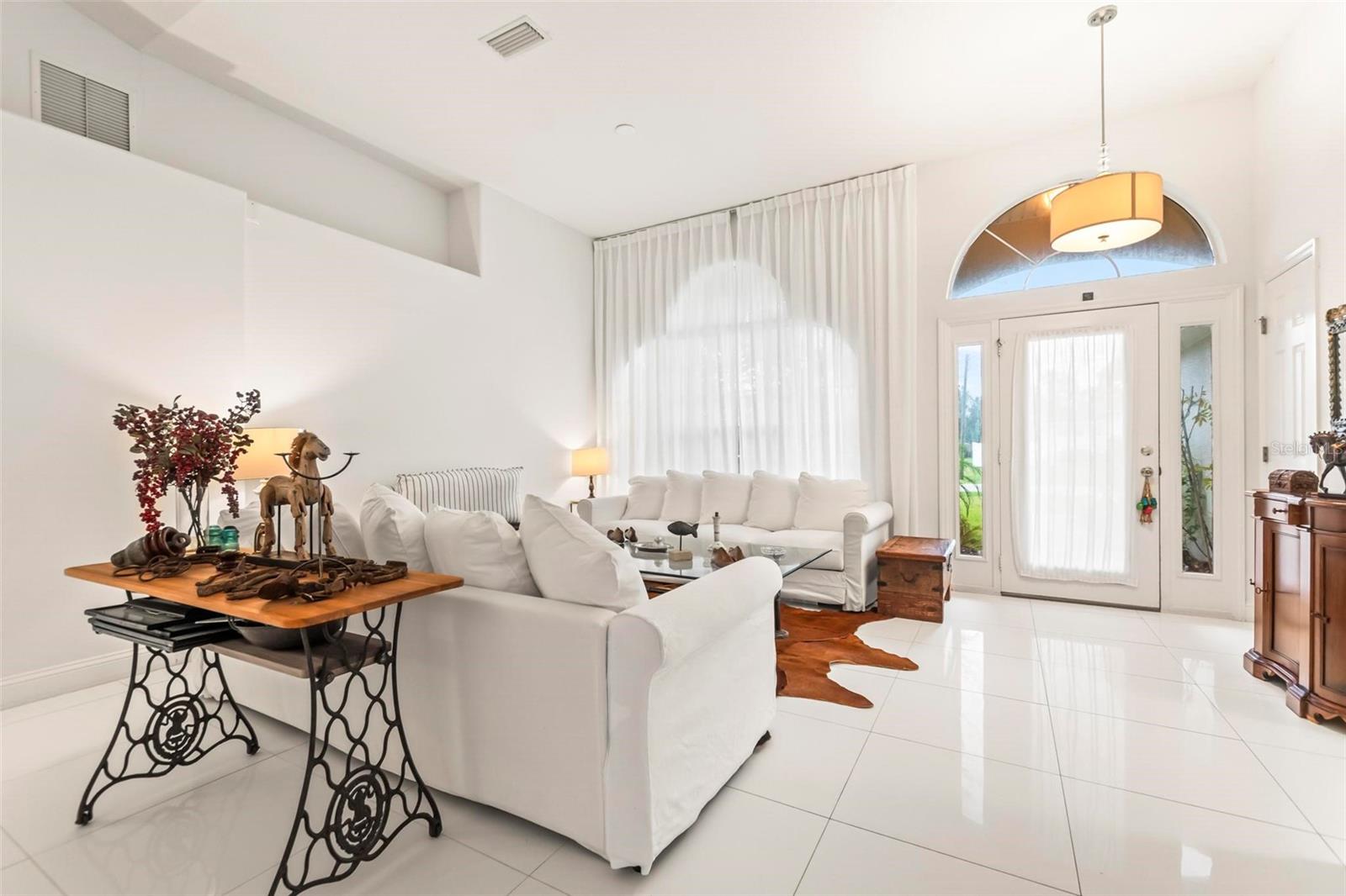 38 Firethorn Lane, FL