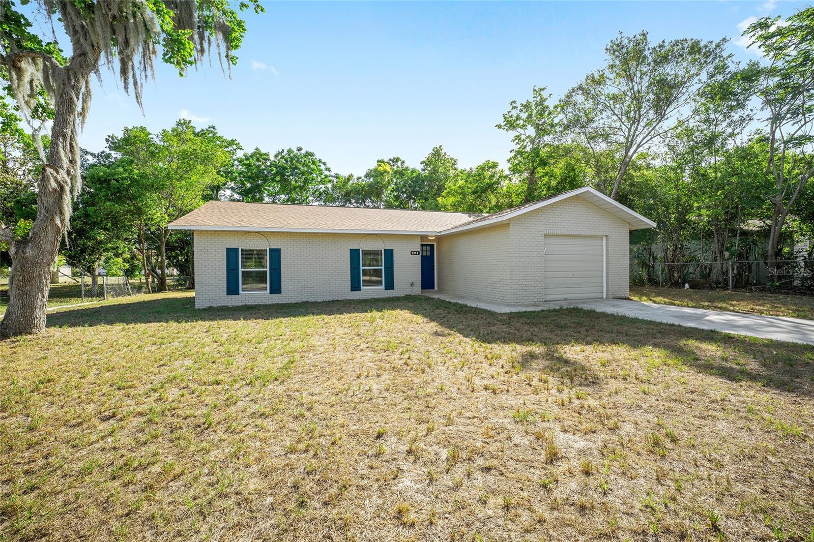 9318 Maricamp Road, FL