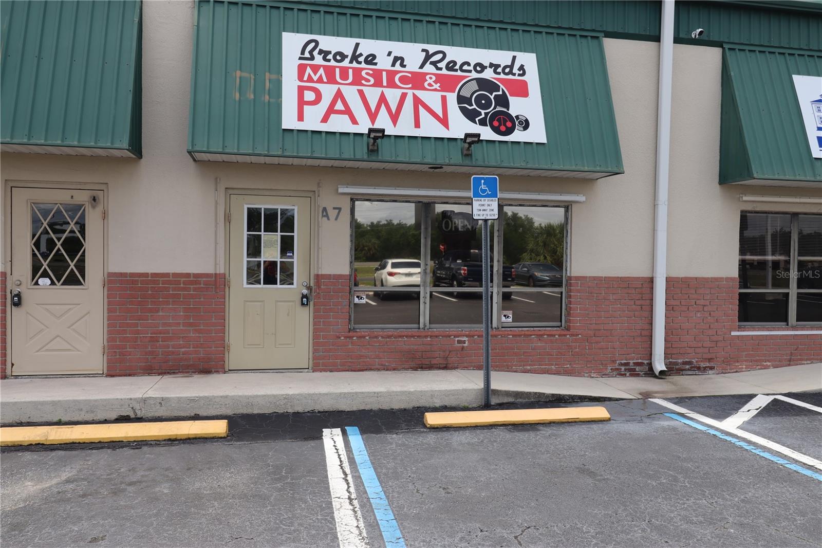 1225 Tamiami Trail, FL