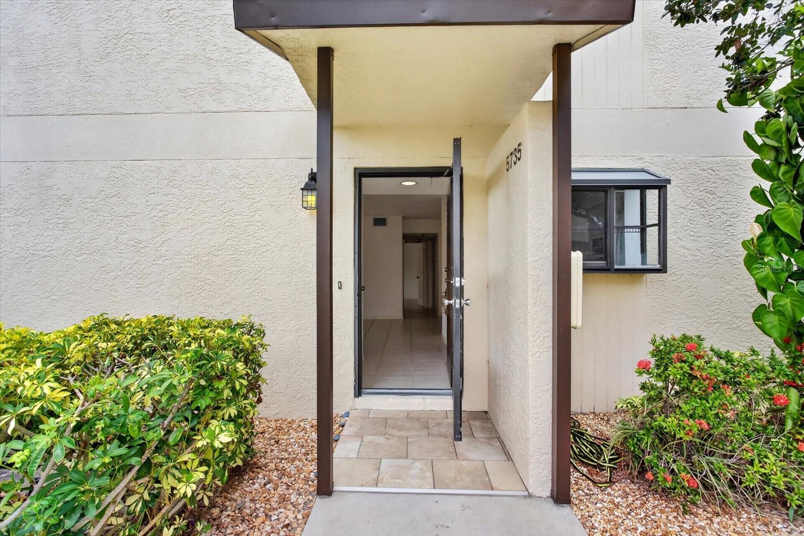 5735 Gardens Drive, FL