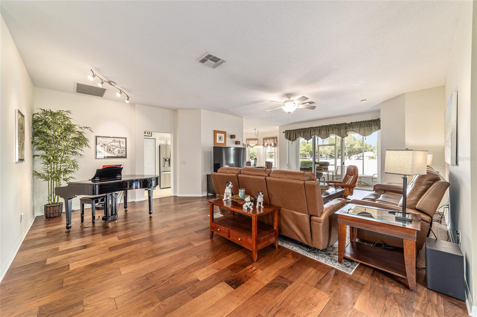 9458 93rd Loop, FL