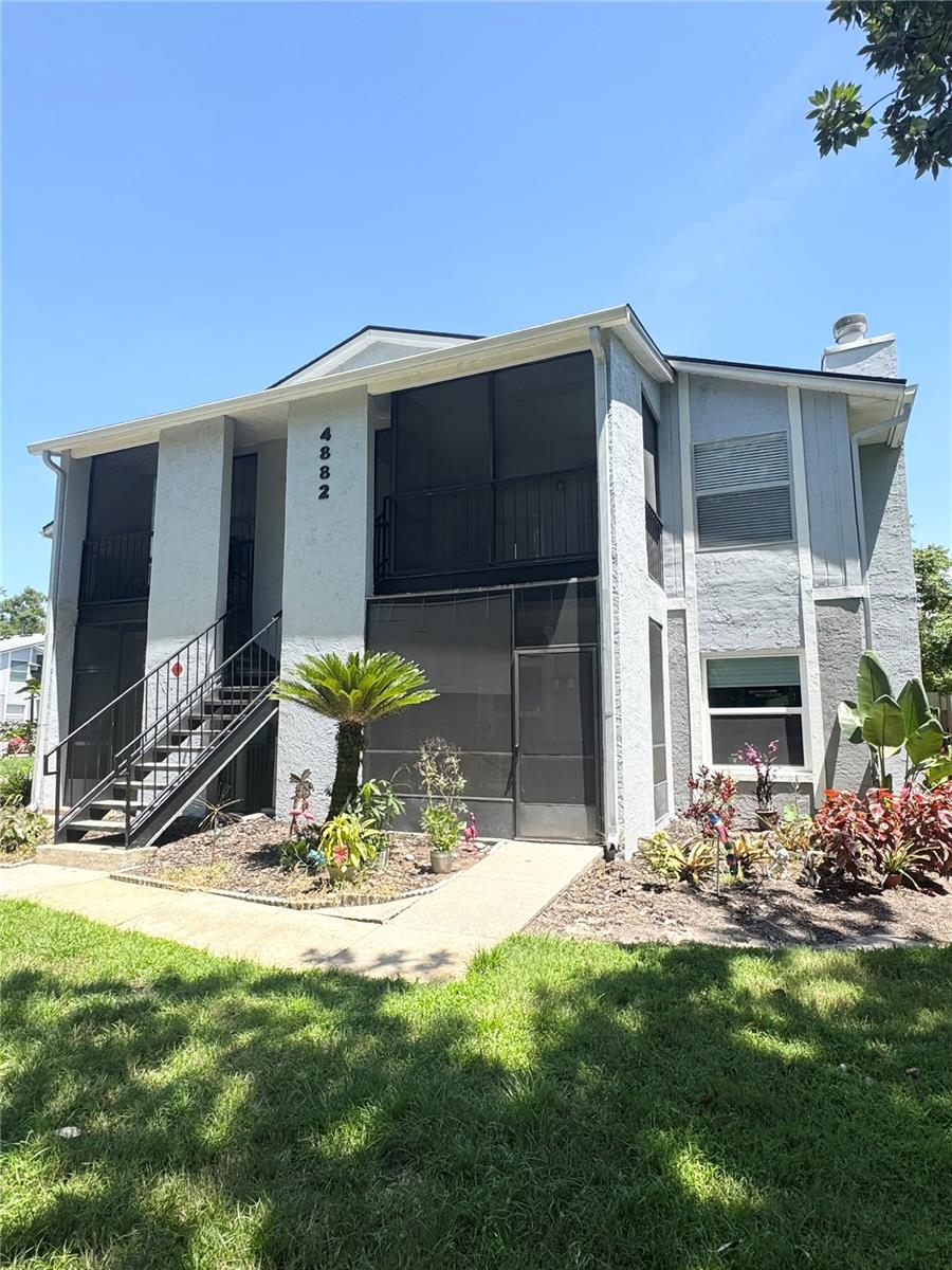 4882 Semoran Boulevard, FL
