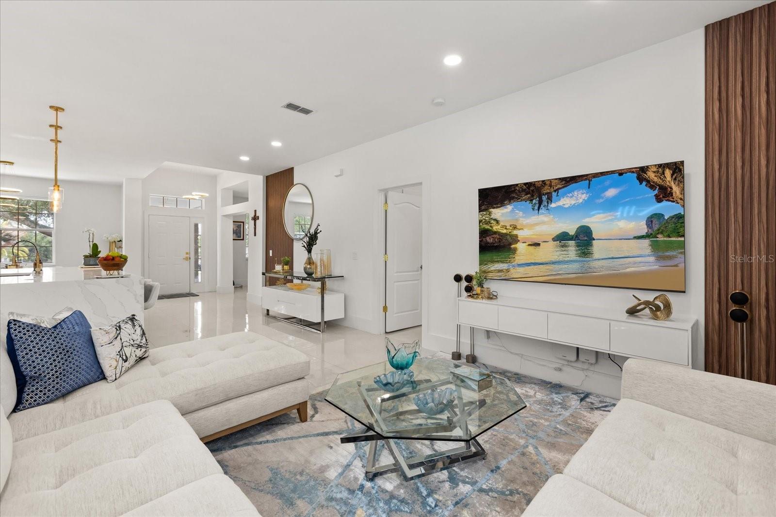 1634 Presidio Drive, FL