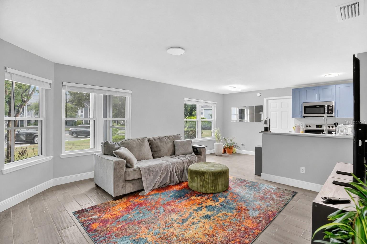 2592 Grassy Point Drive, FL