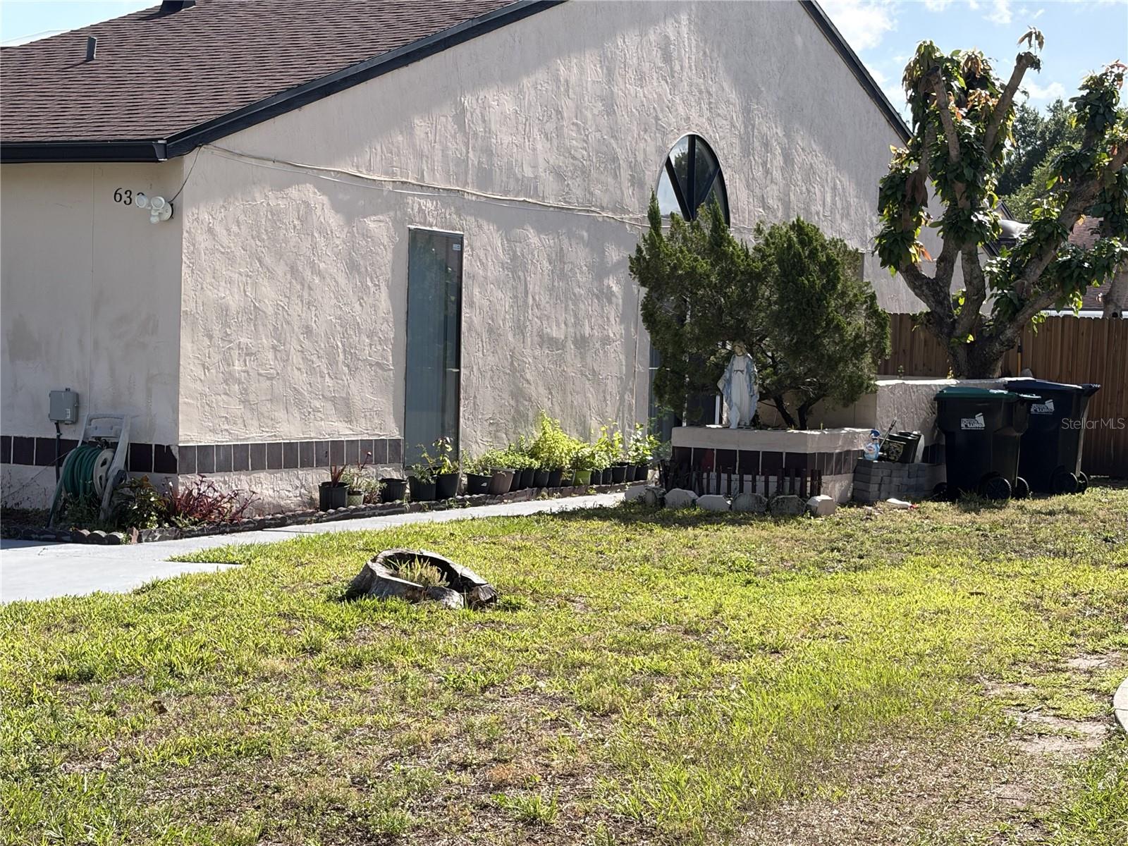 639 Golden Sunshine Circle, FL