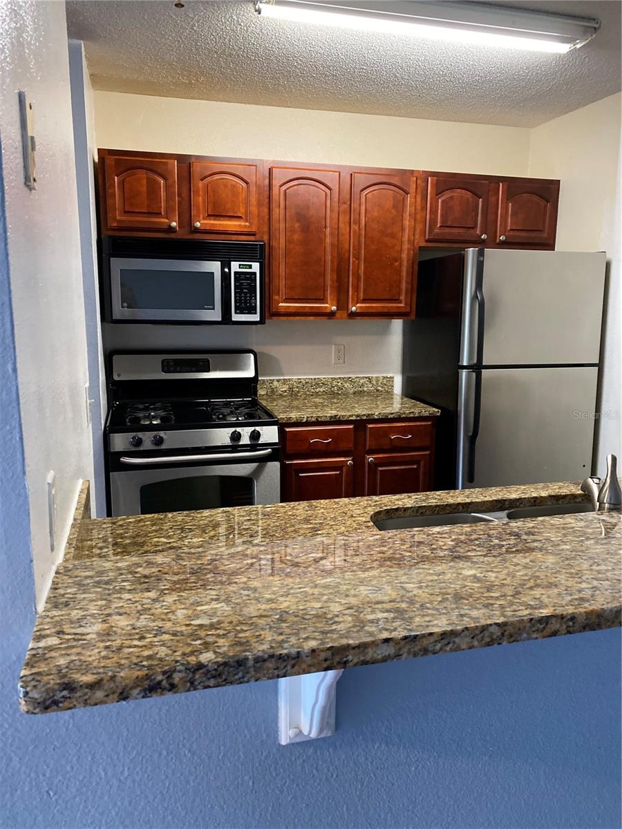 2047 Dixie Belle Drive, FL