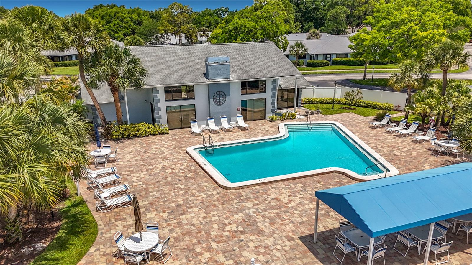 2733 Countryside Boulevard, FL
