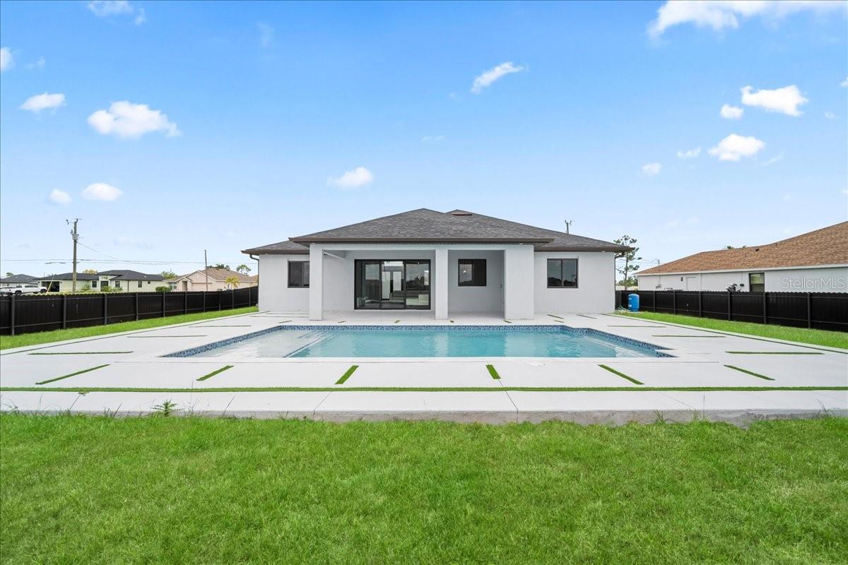 1925 15th Terrace, FL